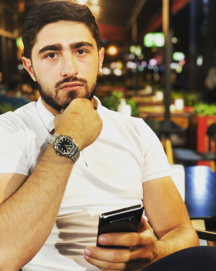  32859302  Gago, 28 ,    