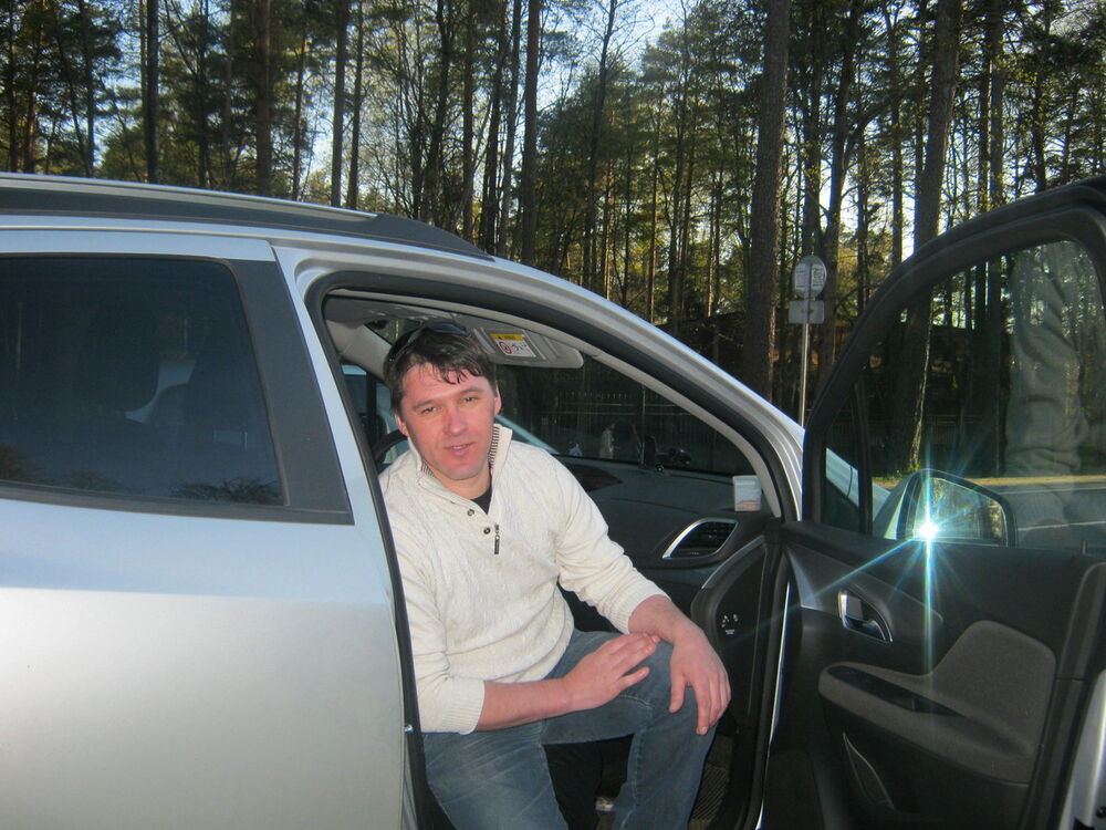  8181232  Aleks, 48 ,    -