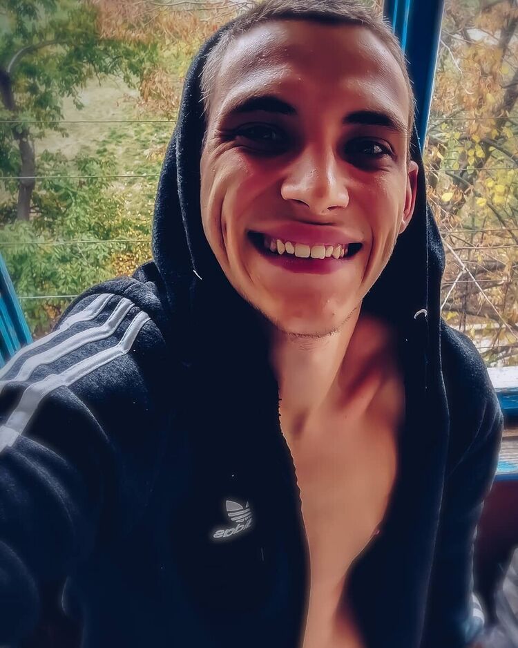  20314282  Vitaly, 29 ,     