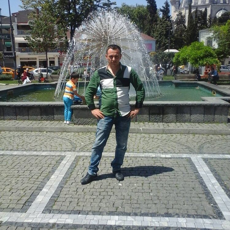  10705662  Erekle, 37 ,    