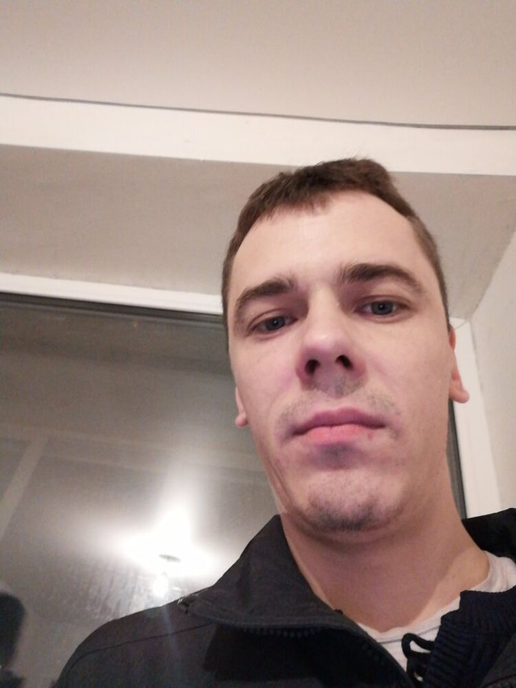  32729572  Den, 36 ,    