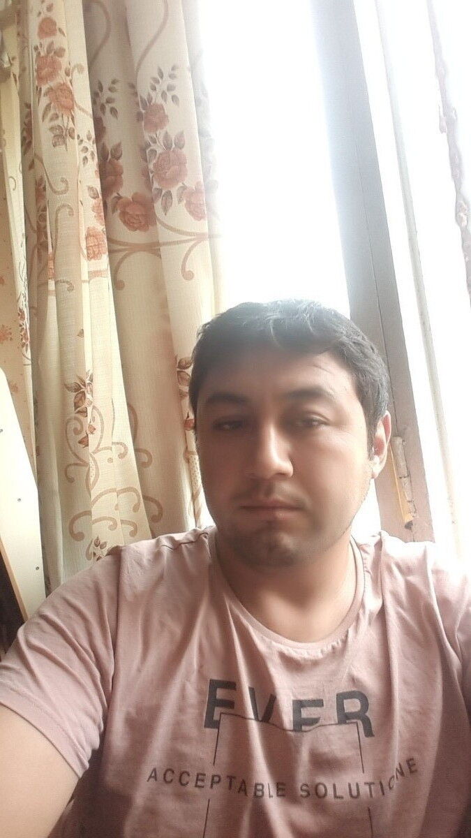  12622442  Bahti, 41 ,    