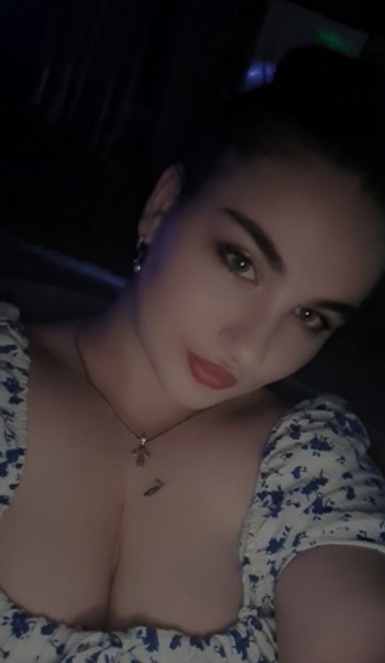  52327822  Oksana, 19 ,    
