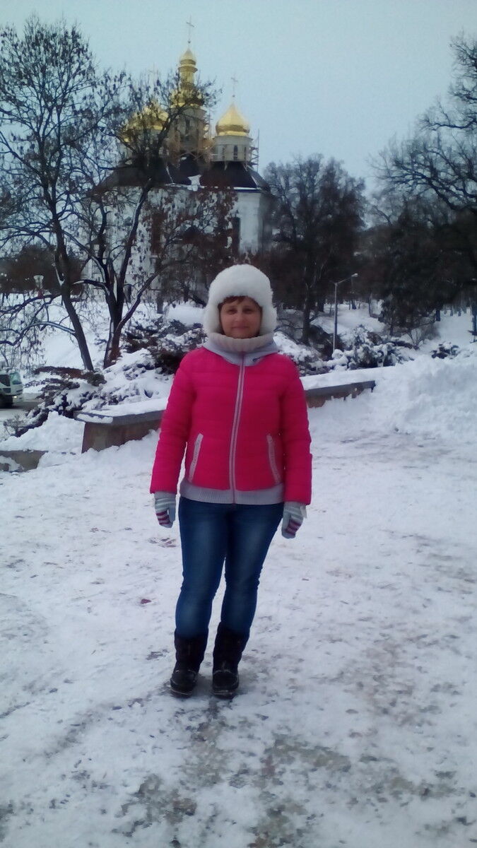  ,   Svetlana, 60 ,  