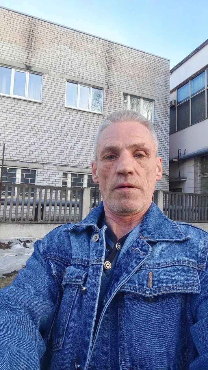  43391782  , 52 ,    