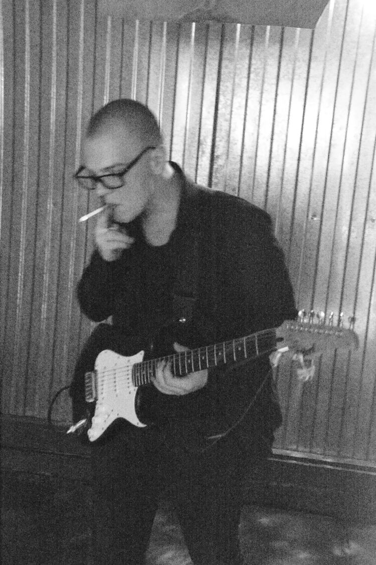  26721912  , 30 ,    Kruje