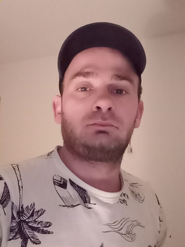  ,   Simion, 31 ,   ,   
