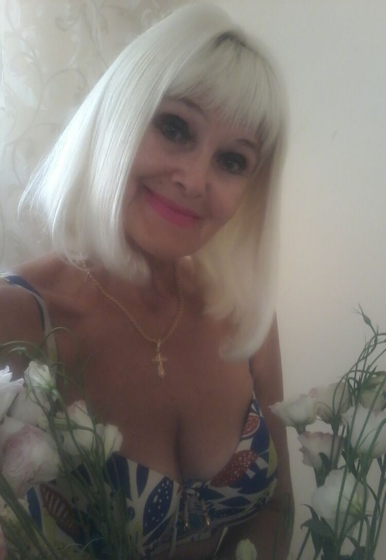  24997032  Kseniya, 57 ,    