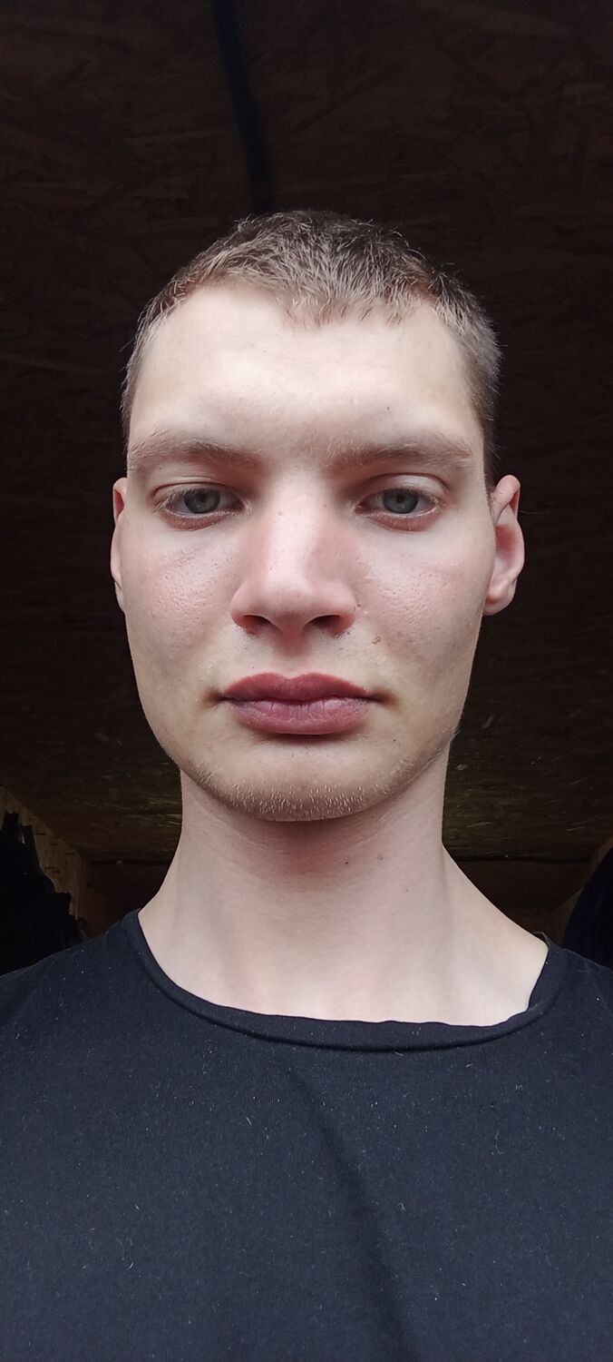  54099702  Ivan, 26 ,    