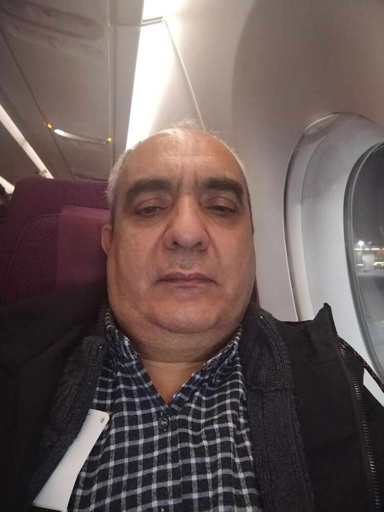  44549682  ufat, 52 ,    