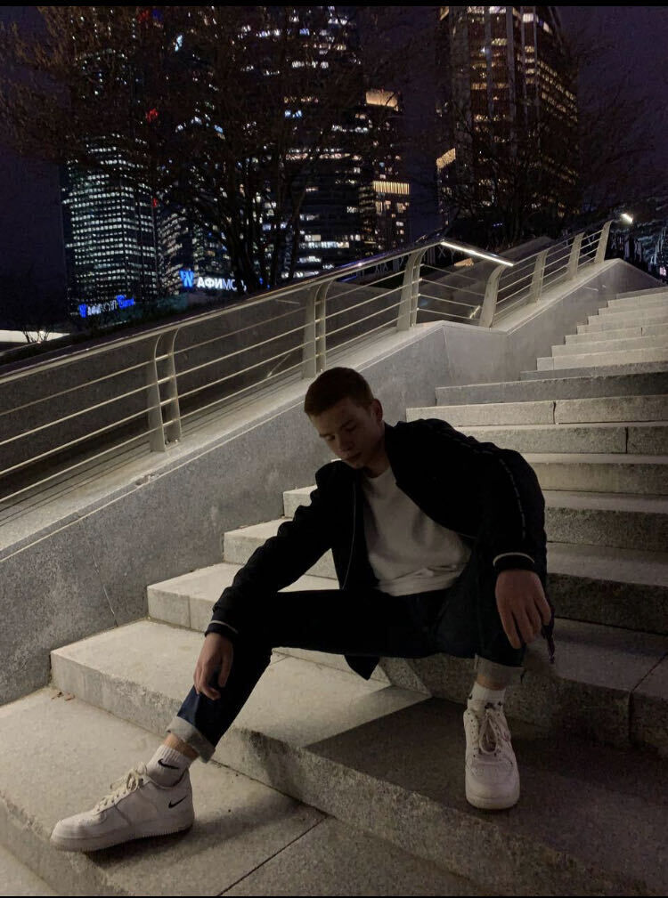  ,   Vladlen, 21 ,   ,   , c 