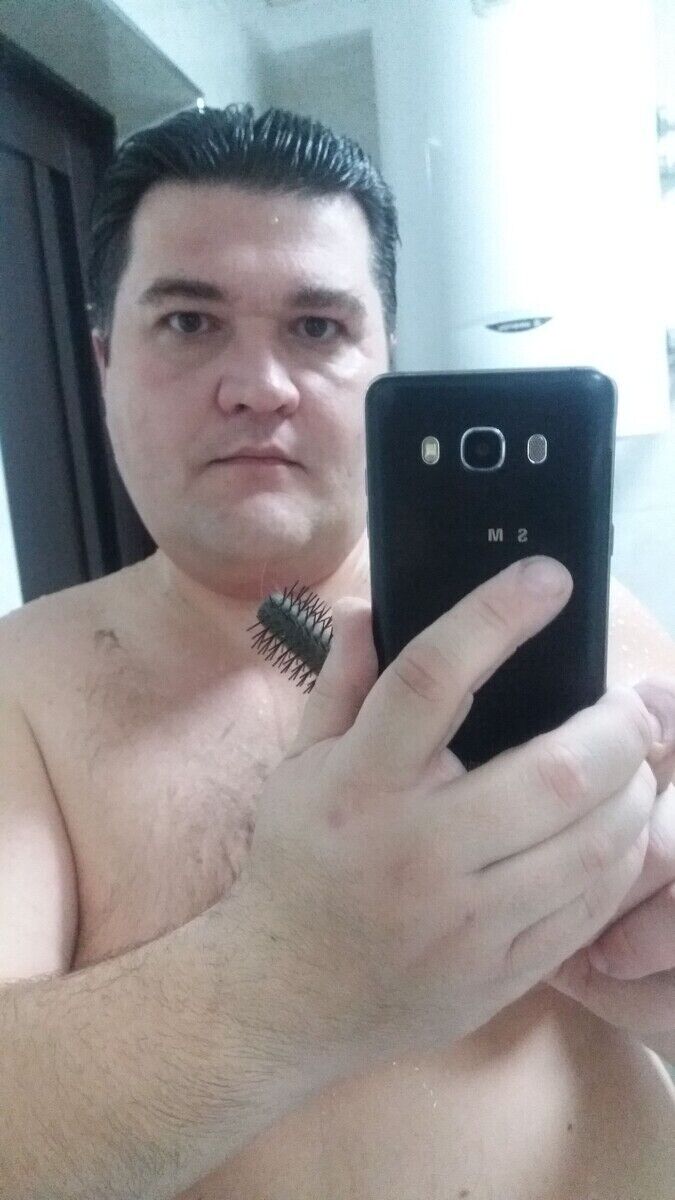  21799902  Denis, 43 ,    