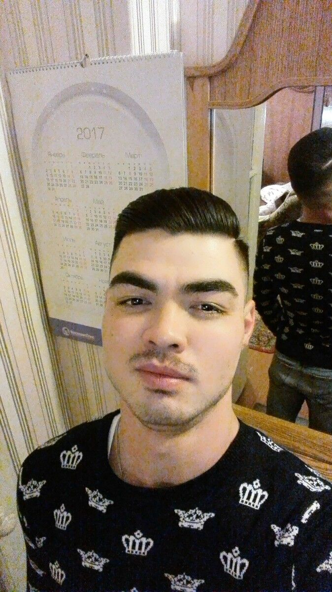  8824632  Rustem, 33 ,    