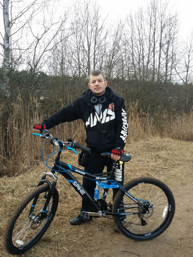 8443412  Vadim, 44 ,    