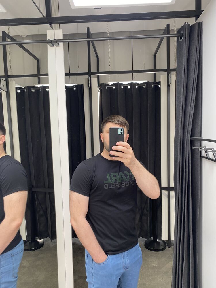  35717262  , 37 ,     