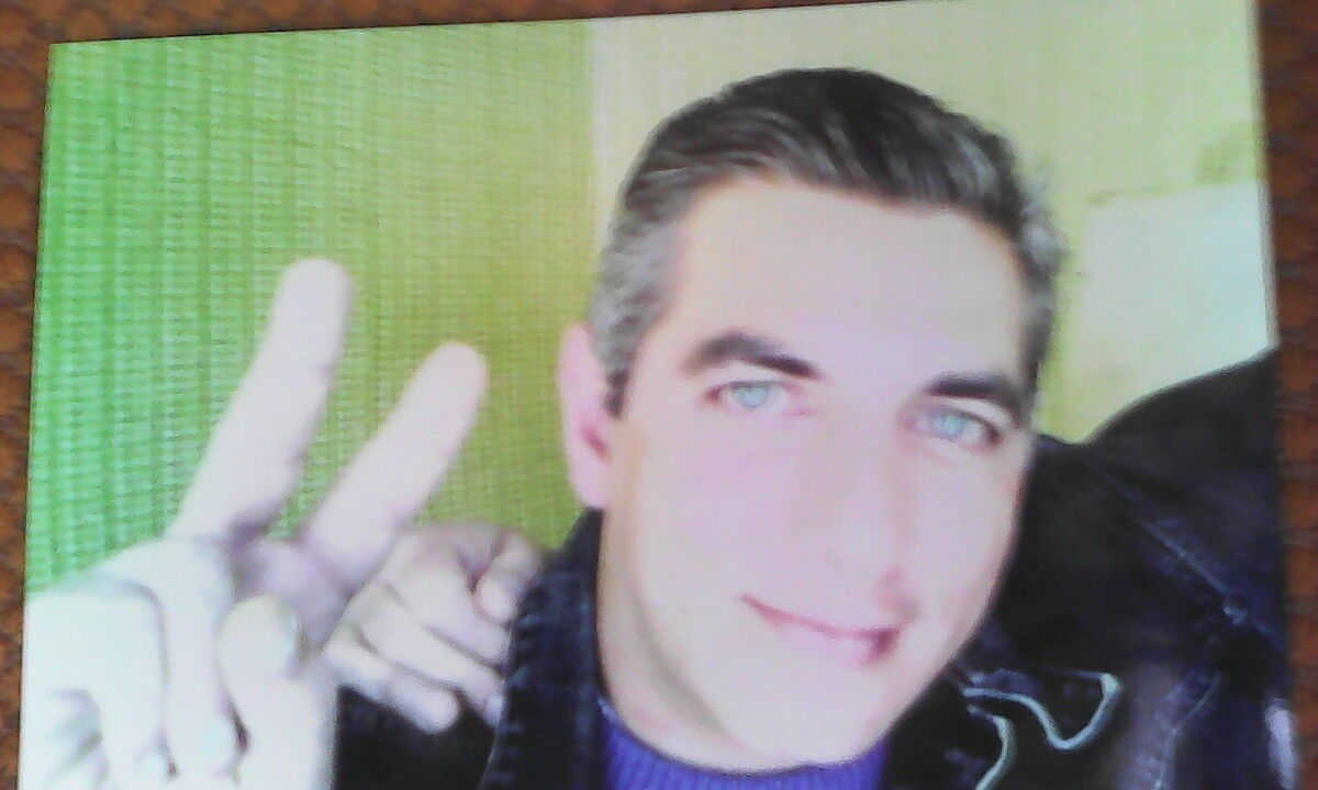  ,   Roland, 52 ,   