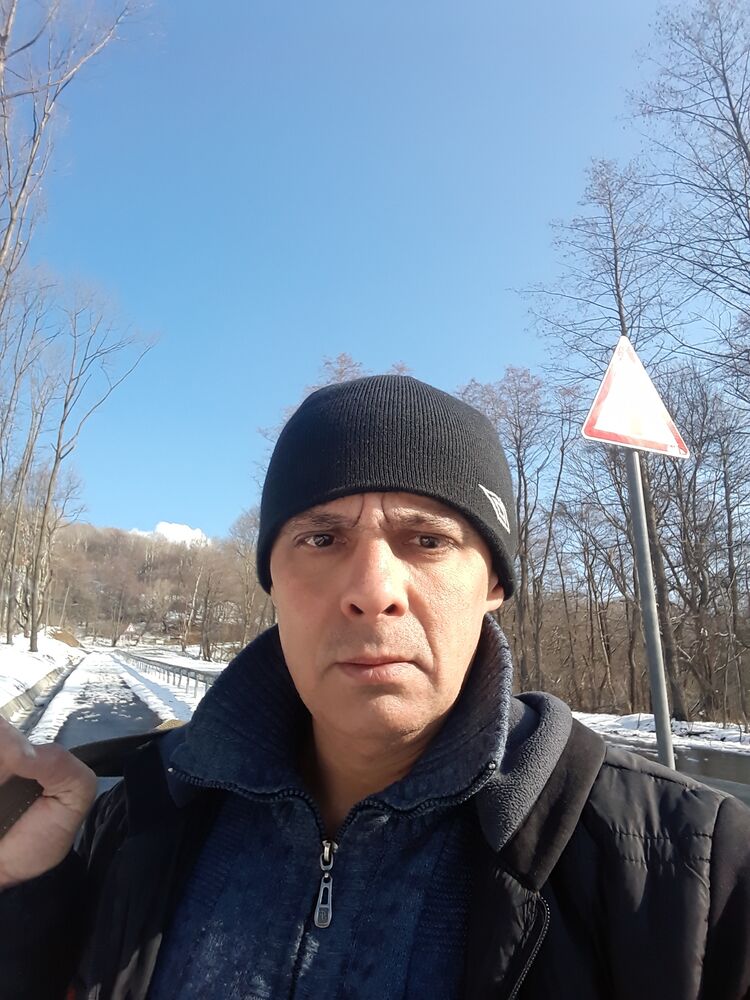  25384862  , 52 ,    