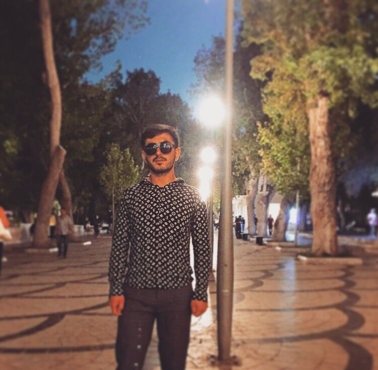  10749592  Elmir, 33 ,    