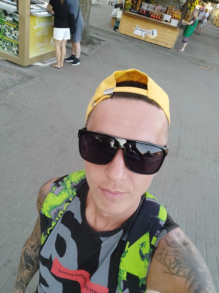  47158152  , 35 ,    