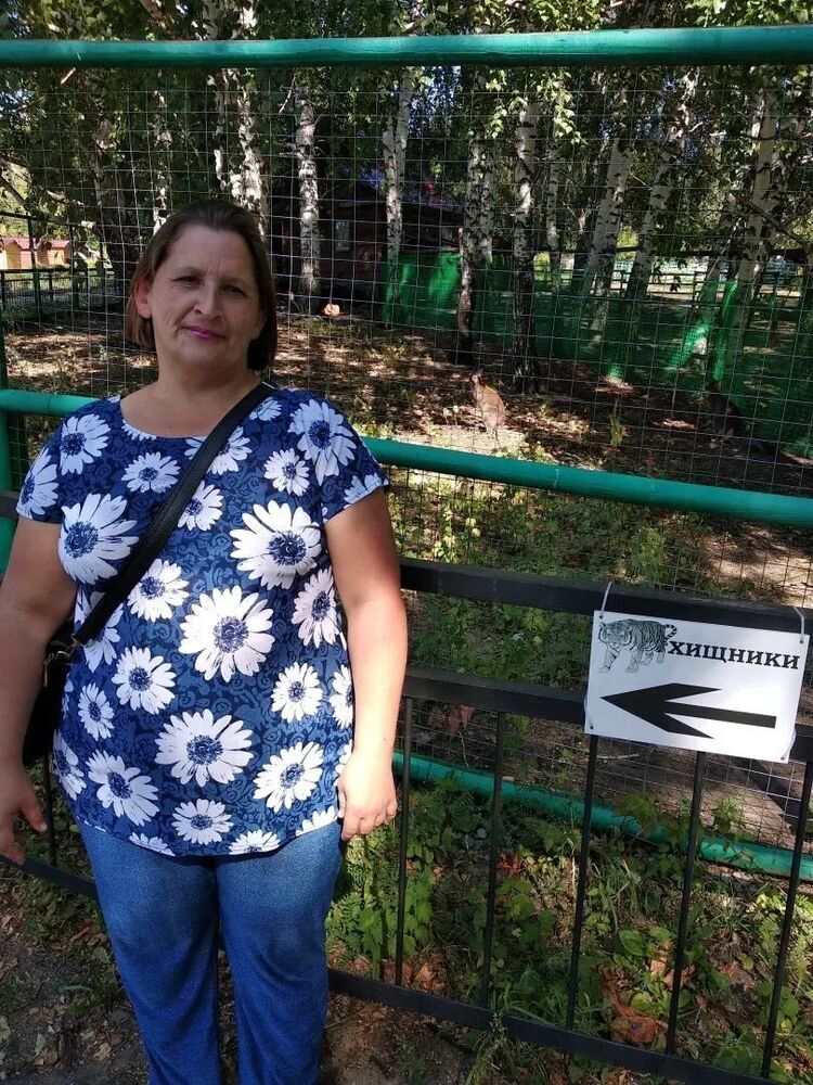  ,   Elena, 43 ,   ,   