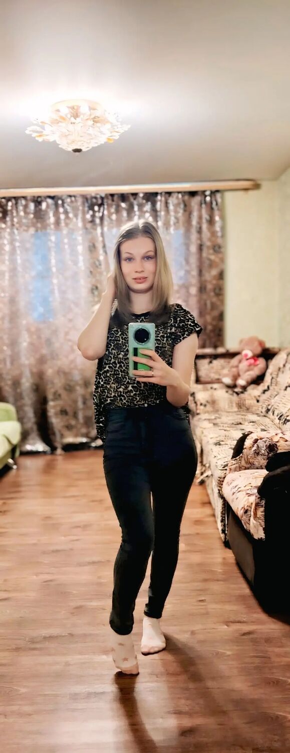  51674002  Ekaterina, 27 ,    -