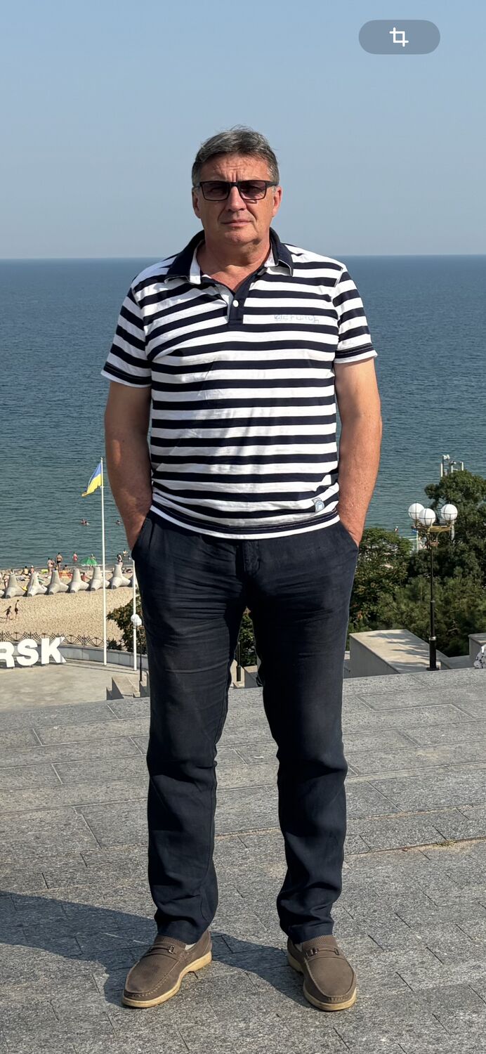  50881212  Sergei, 58 ,    
