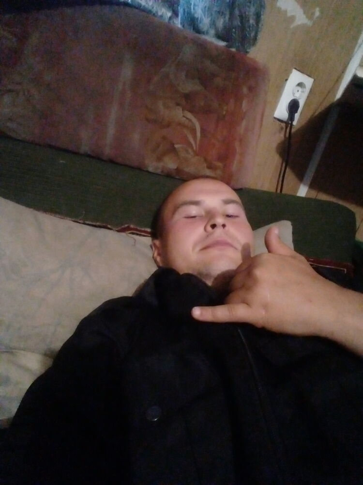  46712242  , 28 ,    