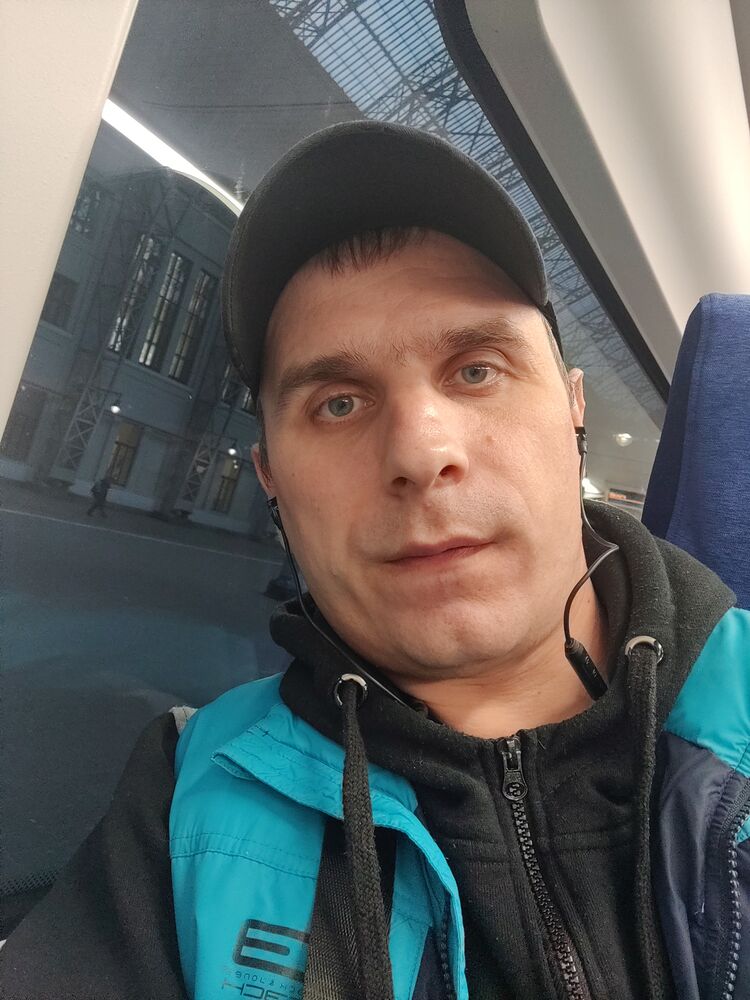  28110892  , 39 ,    