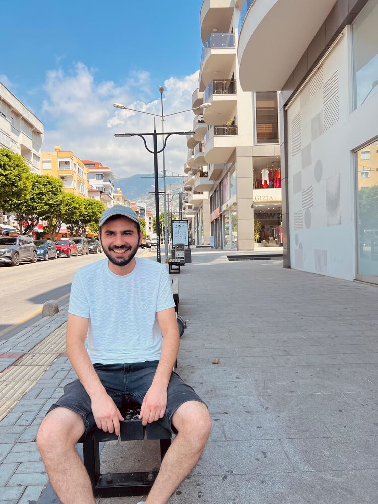  48295992  , 29 ,    Alanya