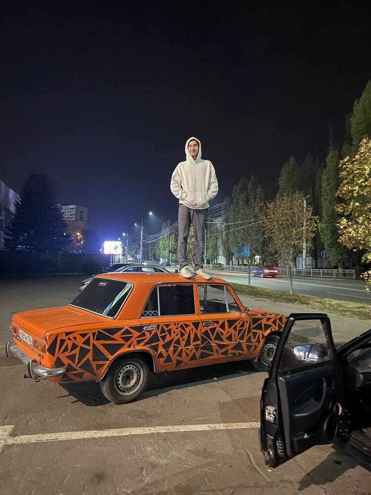  48313292  , 20 ,    