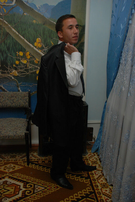  ,   Umidjon, 43 ,   ,   , c 