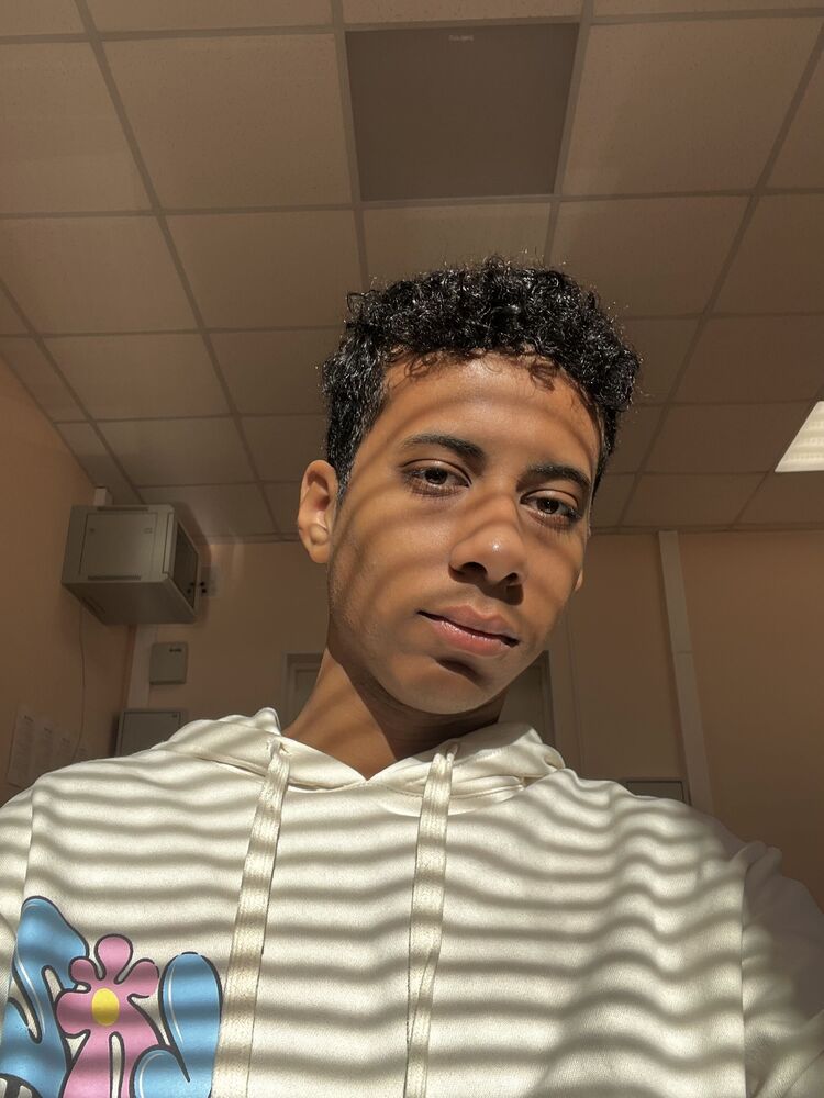  54435432  Abdelrahman, 23 ,    