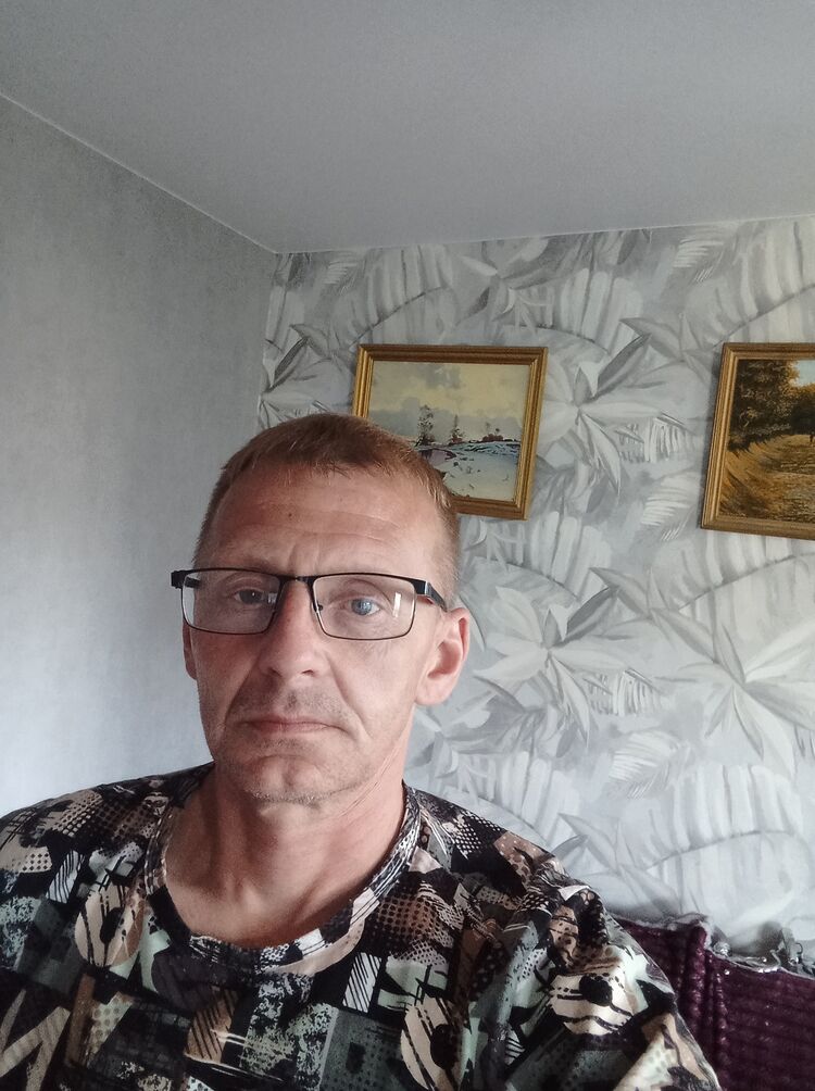  43779402  , 49 ,    
