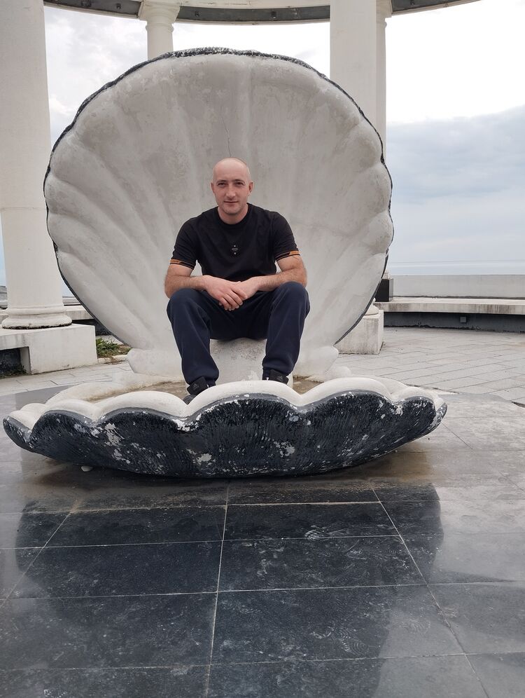  50689702  Islam, 37 ,    