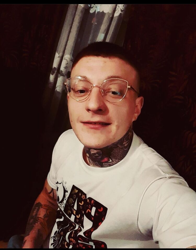  33895592  , 28 ,    