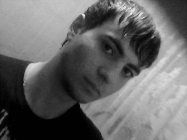  4523962  Anonim, 33 ,    