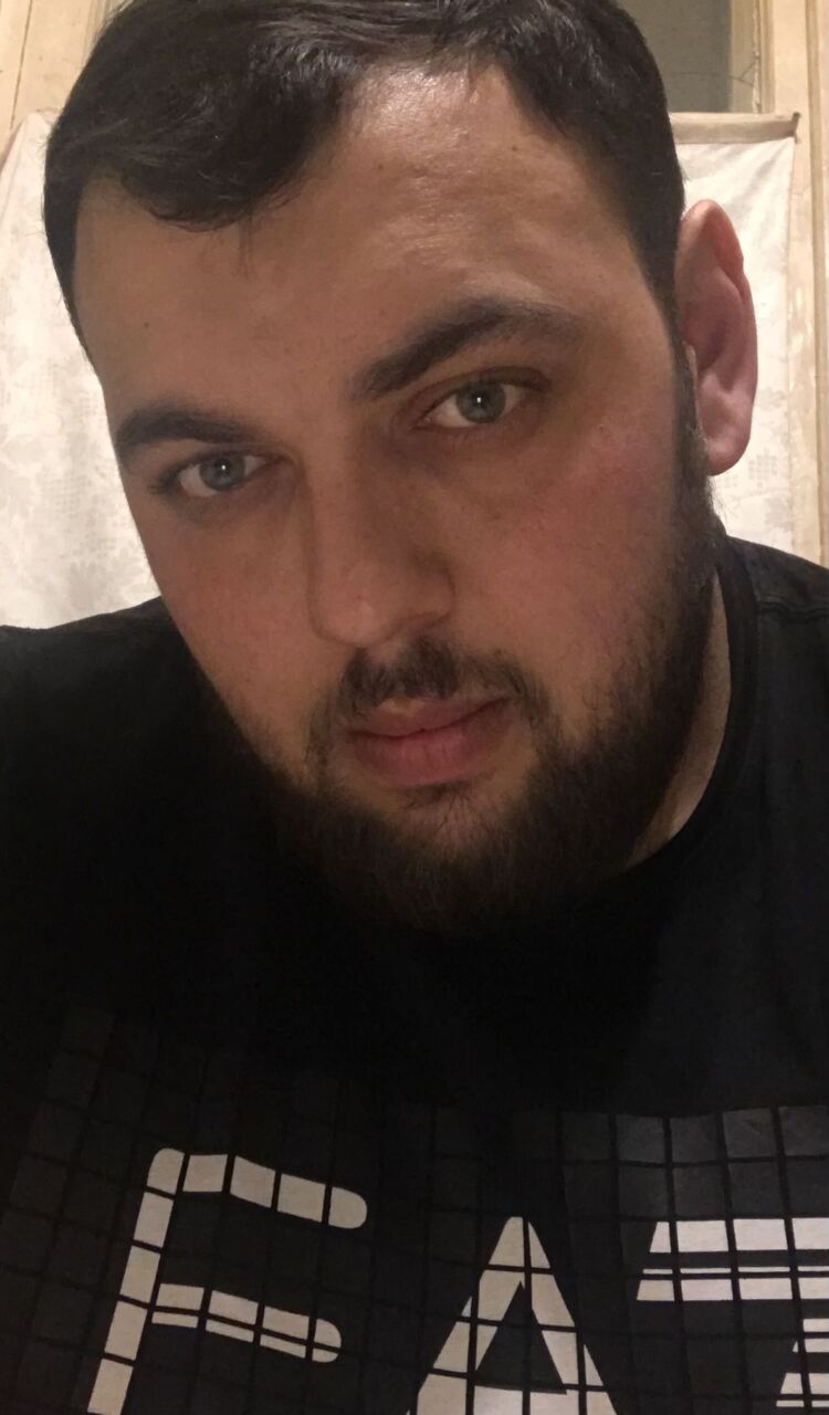  52378682  , 32 ,    