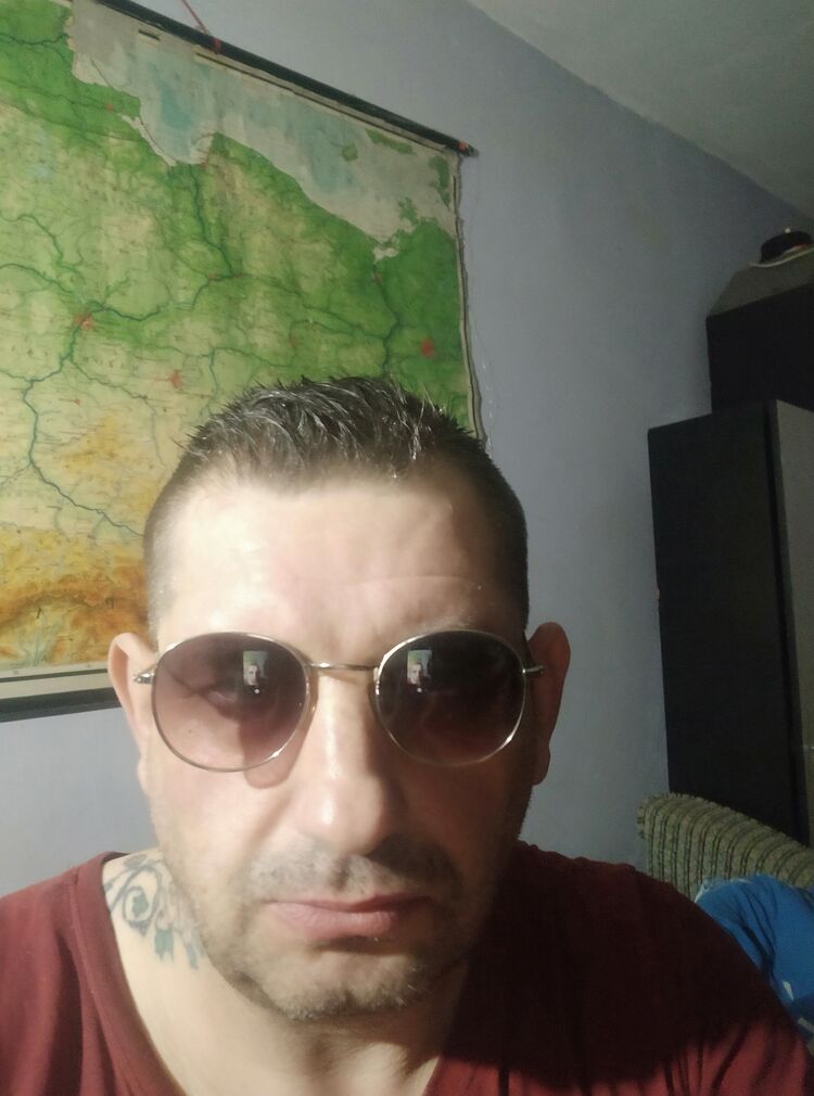  32525722  Krzysztof, 44 ,    Bielany Wroclawskie
