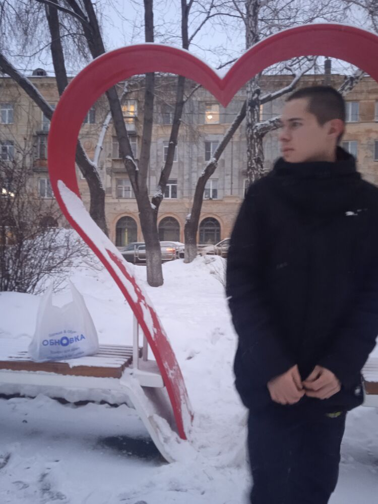  33230892  Gilyazov, 23 ,    