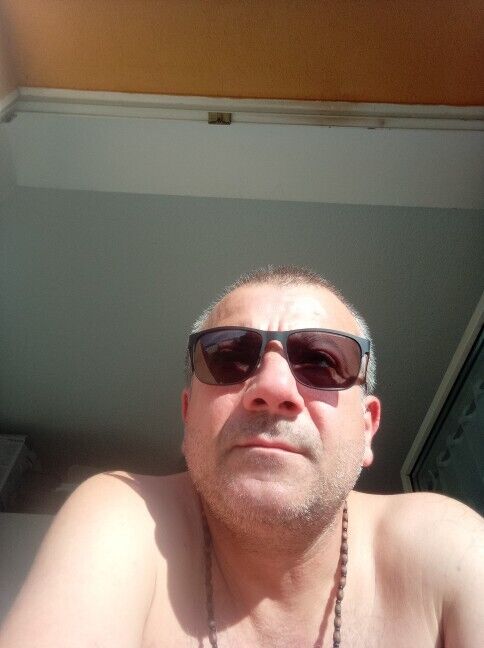  ,   Ade, 43 ,   ,   