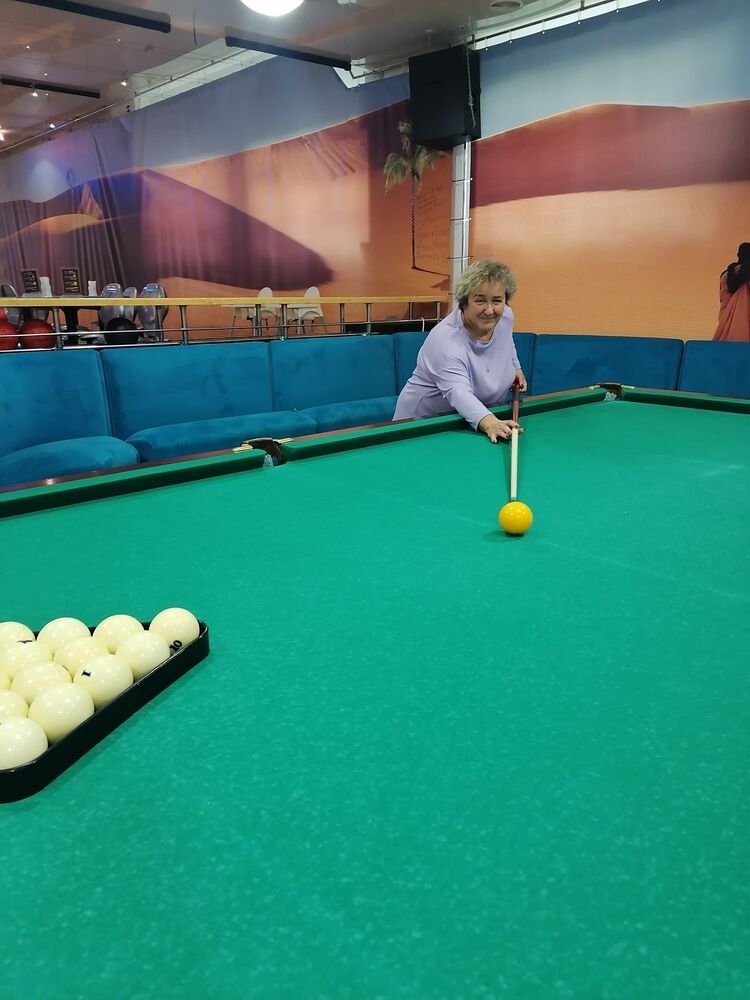  ,   Silvia, 64 ,   c , 
