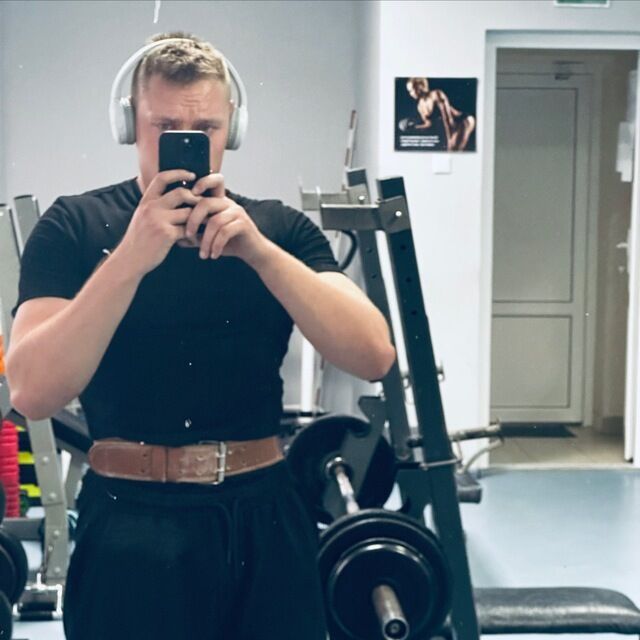  52677342  , 25 ,    