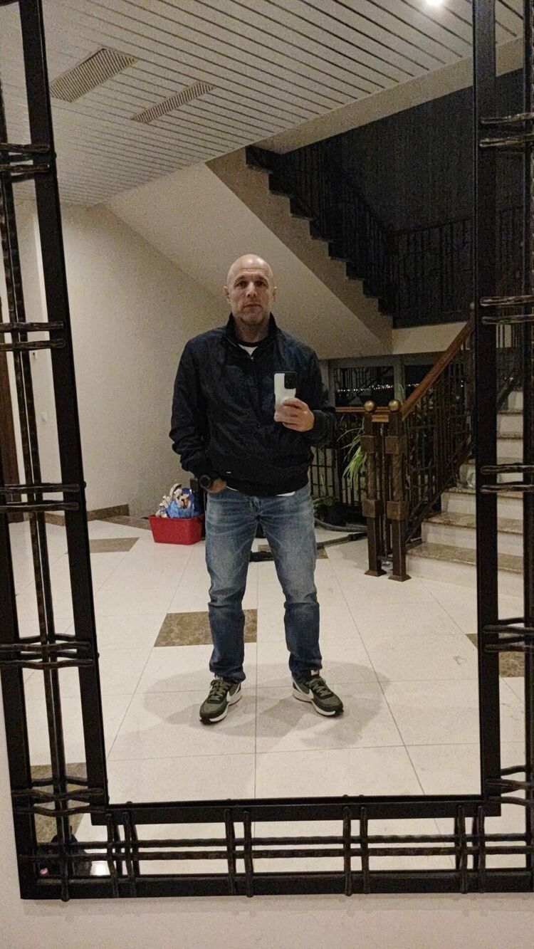  40738912  , 46 ,    