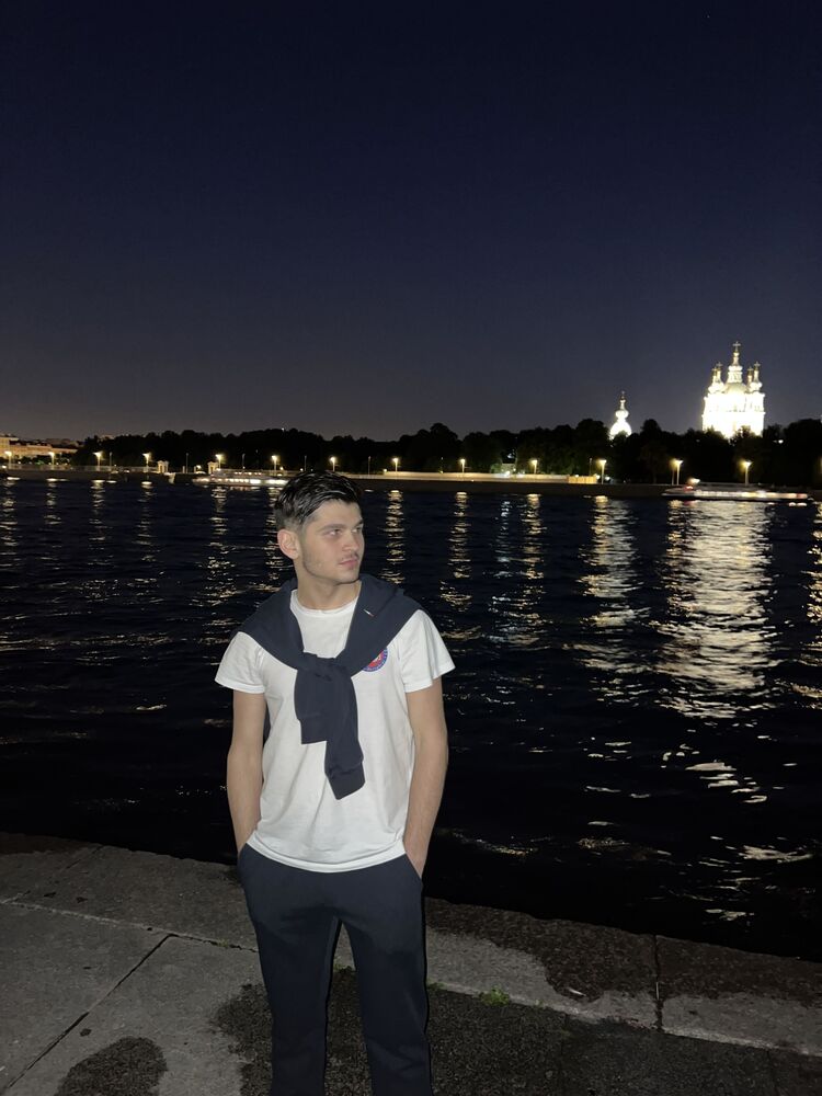  -,   Gabriel, 20 ,   ,   