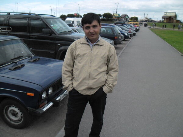  ,   Bek, 42 ,   