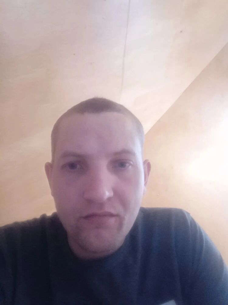  41678712  , 33 ,    