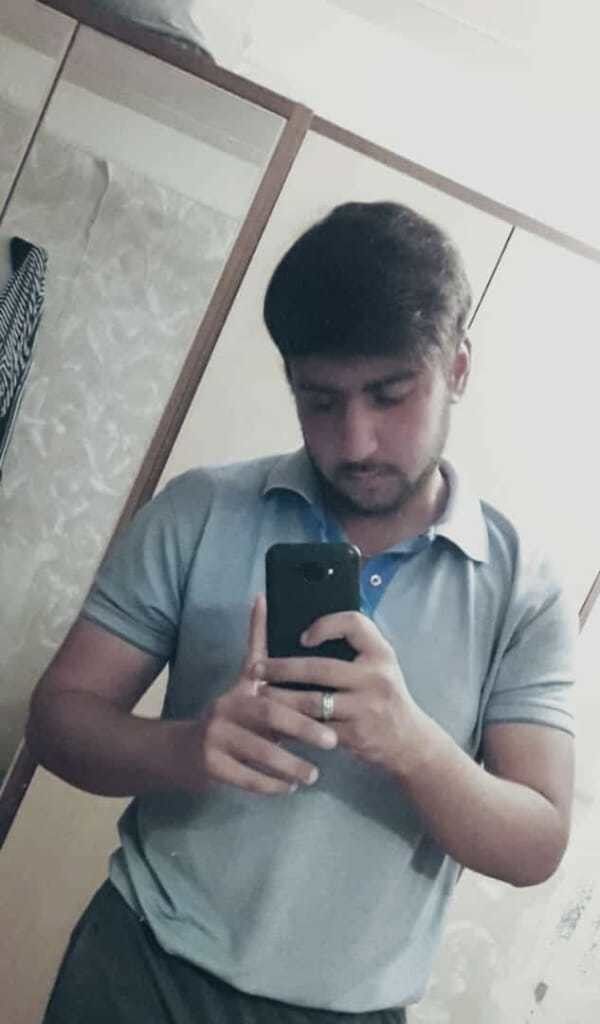  ,   Malik, 28 ,   ,   , c 