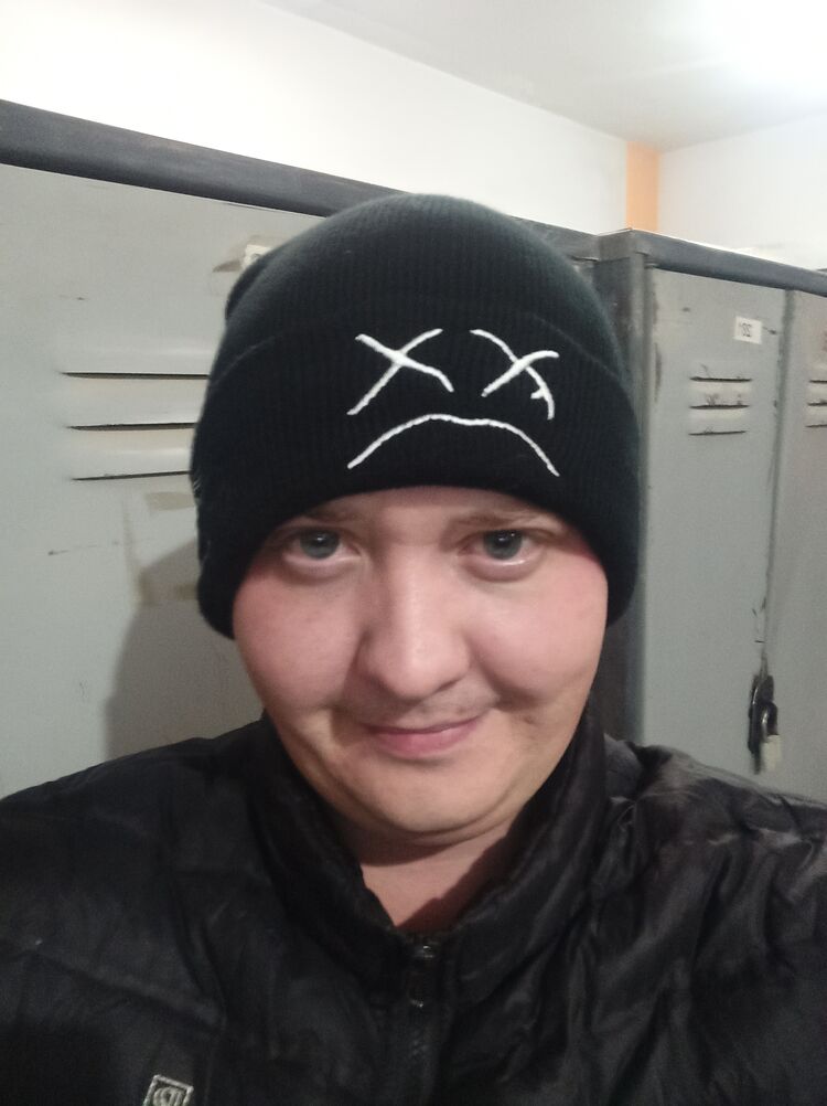  33568612  Alexander, 31 ,    