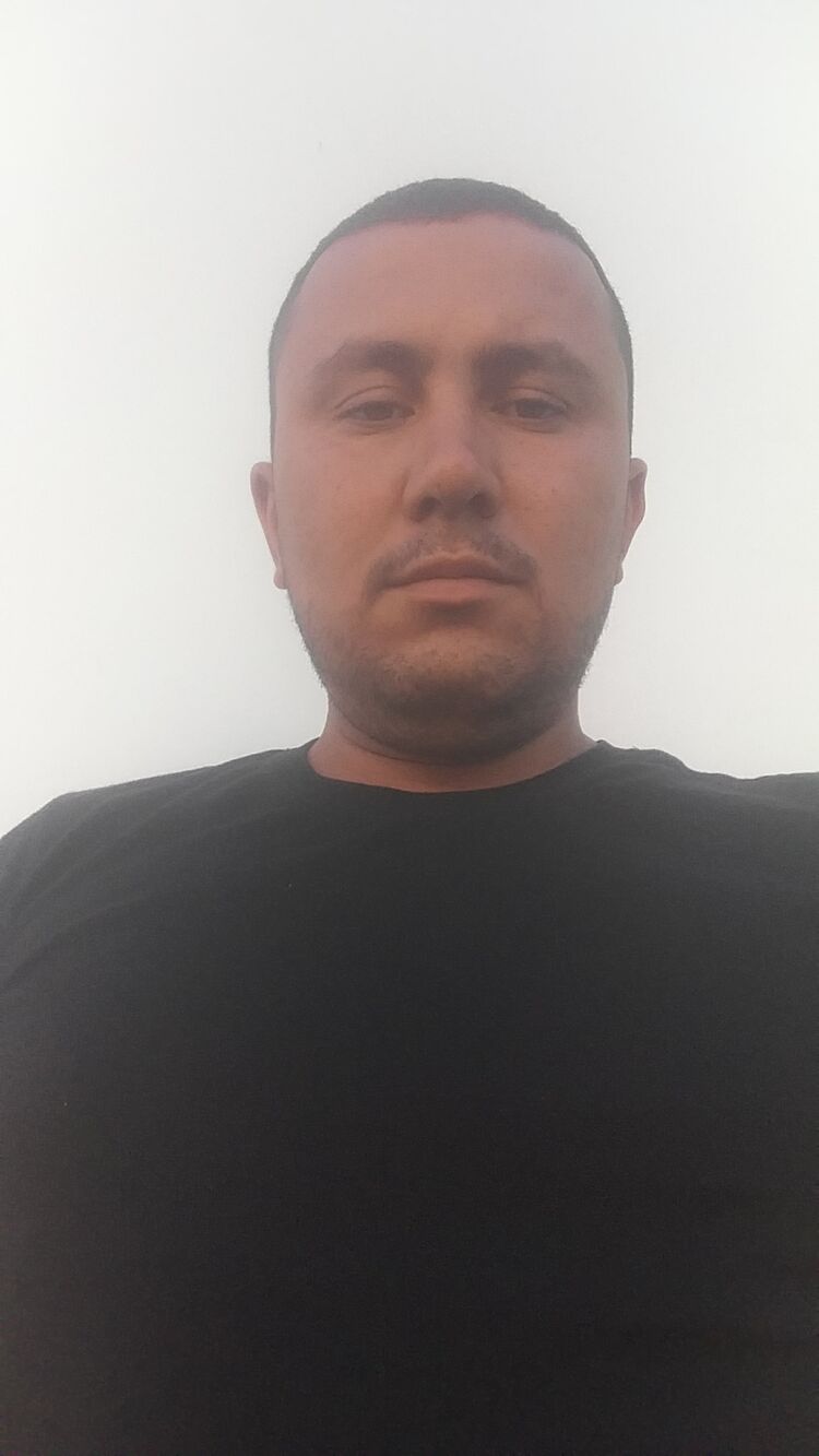  23035742  , 34 ,    