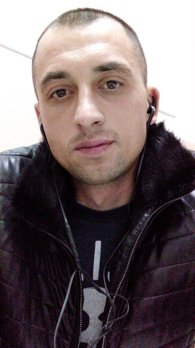  19227542  Nikolai, 36 ,    